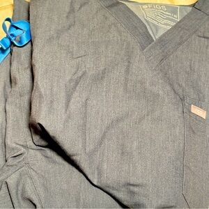 Men’s denim blue XS scrub set